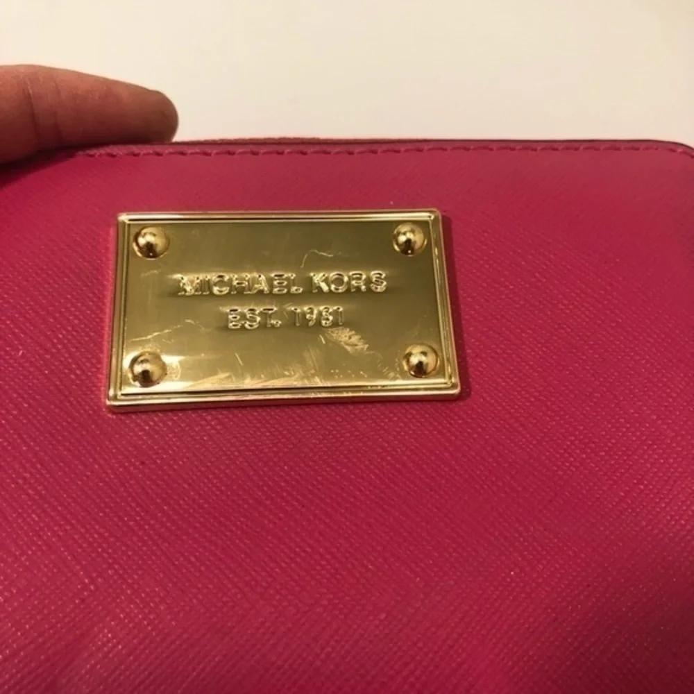Michael kors pink wristlet wallet clutch